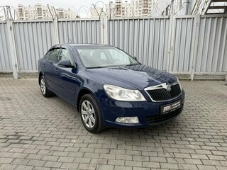 2011 Skoda Octavia II (A5) Рестайлинг, синий, 825000 рублей, вид 3