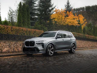 2023 BMW X7 M60i I (G07) Рестайлинг, серый, 14100000 рублей, вид 1