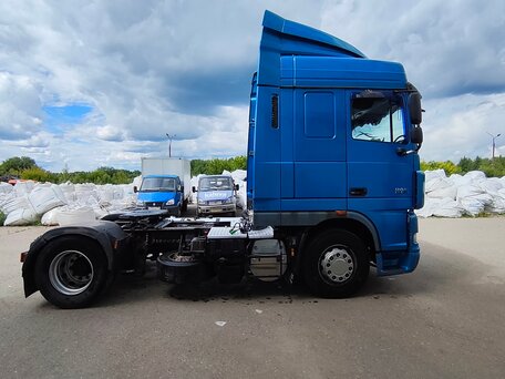 2011 DAF XF 105, синий, 1850000 рублей, вид 3