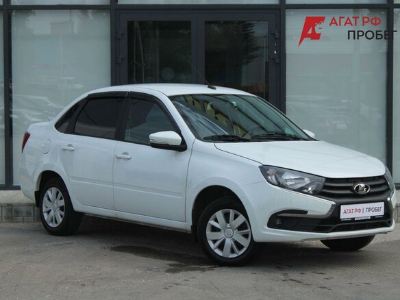 2023 Lada (ВАЗ) Granta I Рестайлинг, белый, 680000 рублей - вид 2