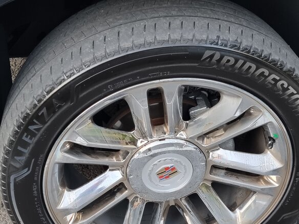 2011 Cadillac Escalade III, чёрный, 2400000 рублей - вид 39