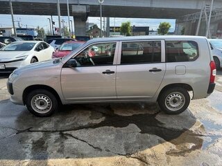 2023 Toyota Probox I Рестайлинг, серебристый, 1145000 рублей, вид 5