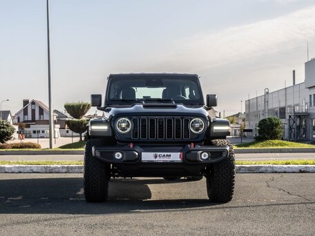 2026 Jeep Wrangler IV (JL) Рестайлинг, чёрный, 8050000 рублей, вид 3