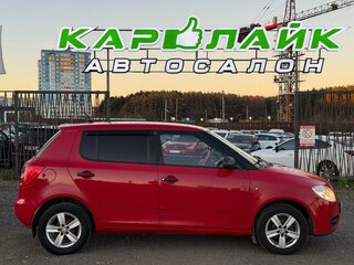 2008 Skoda Fabia II, красный, 328000 рублей, вид 4