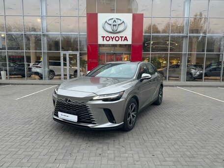 Lexus RX V