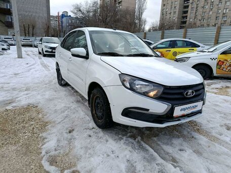 2023 Lada (ВАЗ) Granta I Рестайлинг, белый, 482300 рублей, вид 2
