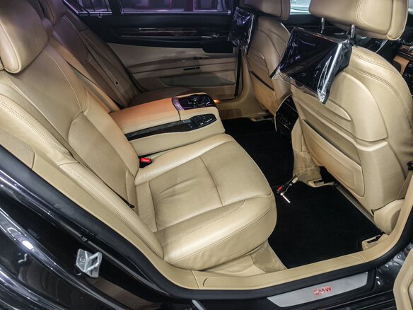 2014 BMW 7 серии Long 740Li xDrive V (F01/F02/F04) Рестайлинг, серый, 2999900 рублей - вид 13