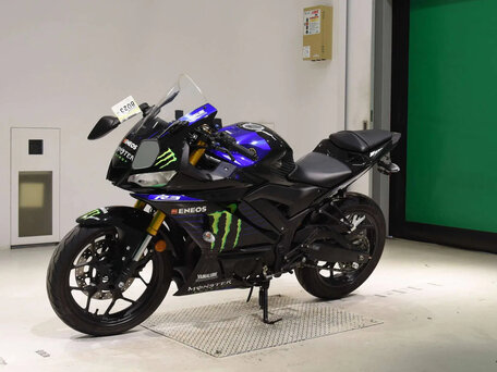 2019 Yamaha YZF-R3, чёрный, 530000 рублей, вид 4