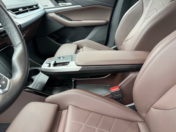 2024 BMW 2 серии Active Tourer 218i U06, синий, 3350000 рублей - вид 33