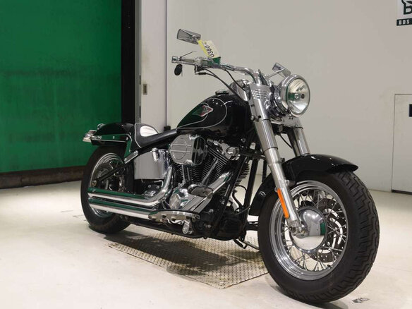 2010 Harley-Davidson Softail Custom, чёрный, 790000 рублей - вид 2