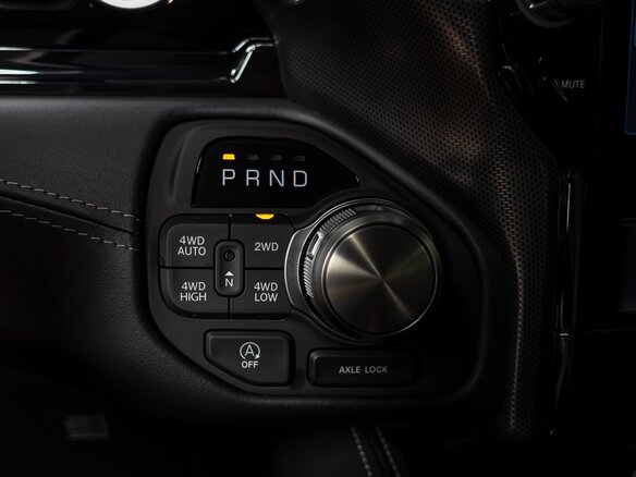 2026 Ram 1500 Crew Cab V Рестайлинг, чёрный, 9650000 рублей - вид 24