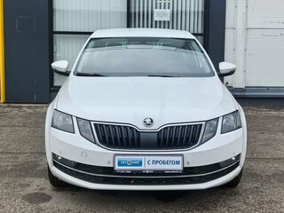 2020 Skoda Octavia III (A7) Рестайлинг, белый, 1750000 рублей, вид 2