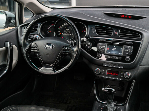 2014 Kia Ceed II, серый, 850000 рублей - вид 10