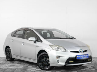 Toyota Prius III Рестайлинг (XW30)