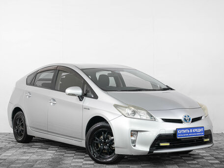 Toyota Prius III Рестайлинг (XW30)