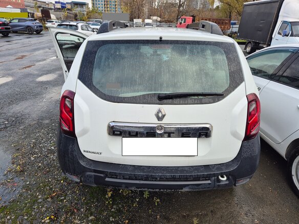 2016 Renault Duster I Рестайлинг, белый, 920000 рублей - вид 4