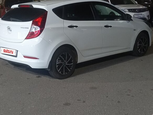 2015 Hyundai Solaris I Рестайлинг, белый, 599000 рублей - вид 8