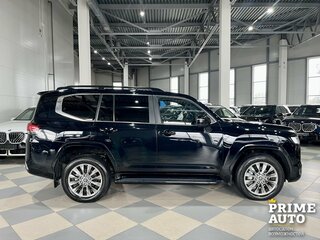 2023 Toyota Land Cruiser 300 Series, чёрный, 11769000 рублей, вид 4