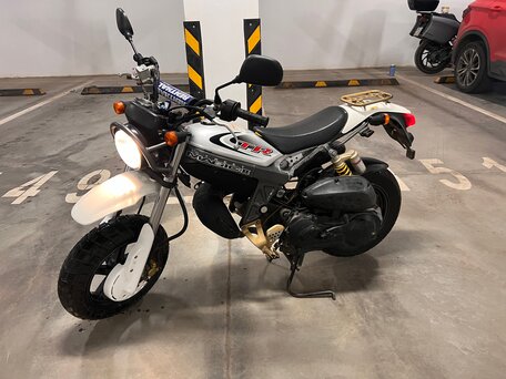2005 Suzuki Street Magic, серебристый, 110000 рублей, вид 1