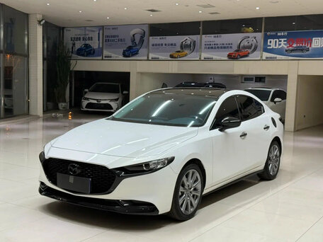 Mazda 3 IV (BP)