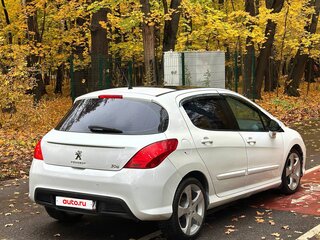 2011 Peugeot 308 I Рестайлинг, белый, 435000 рублей, вид 5