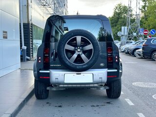 2023 Land Rover Defender 110 II, серый, 13000000 рублей, вид 5