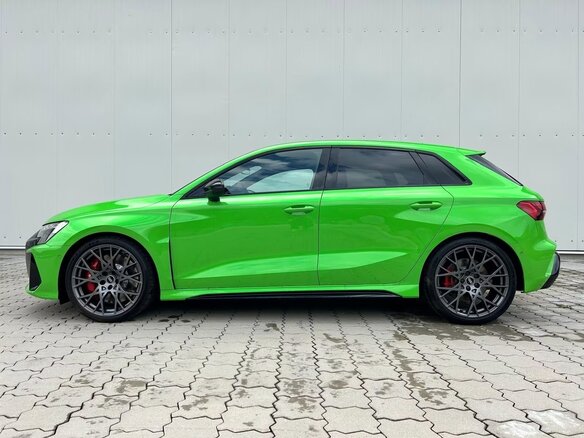 2025 Audi RS 3 III (8Y) Рестайлинг, зелёный, 15760000 рублей - вид 2