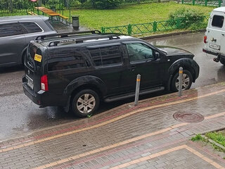 2007 Nissan Pathfinder III, чёрный, 750000 рублей, вид 3