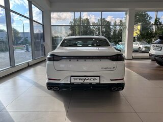 2024 Geely Preface I, белый, 3329990 рублей, вид 5