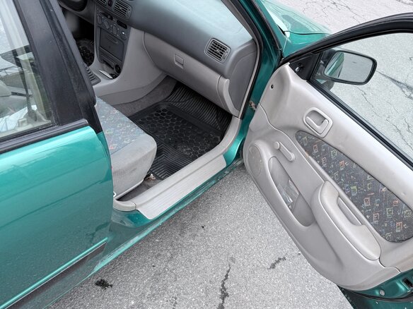 1999 Toyota Corolla VIII (E110), зелёный, 220000 рублей - вид 9