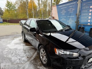 2013 Mitsubishi Lancer X Рестайлинг, чёрный, 400000 рублей, вид 4