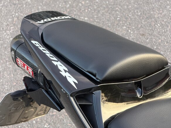 2018 Honda CBR 600RR, чёрный, 900000 рублей - вид 5