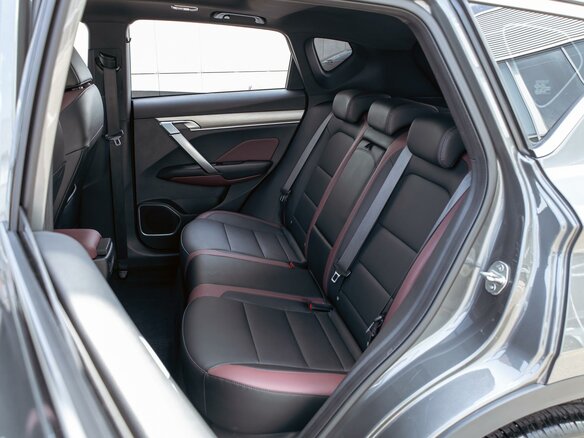 2023 Geely Coolray I, серый, 1695000 рублей - вид 18