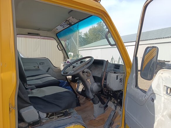1988 Fuso (Mitsubishi) Canter, жёлтый, 2000000 рублей