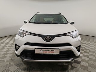 2018 Toyota RAV4 IV (XA40) Рестайлинг, белый, 2499000 рублей, вид 2