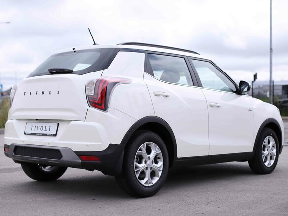 2025 KGM Tivoli, белый, 3395000 рублей - вид 4