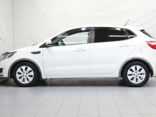 2014 Kia Rio 6-speed III, белый, 779000 рублей, вид 2