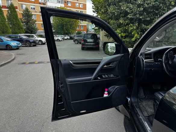2018 Lexus LX 570 III Рестайлинг 2, чёрный, 9800000 рублей - вид 13