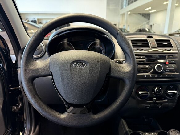 2026 Lada (ВАЗ) Granta Cross I Рестайлинг, чёрный, 1196000 рублей - вид 15