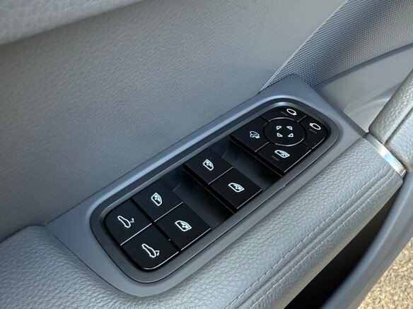 2018 Porsche Cayenne III, серый, 6900000 рублей - вид 29