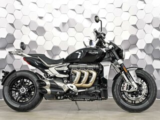 2021 Triumph Rocket 3, чёрный, 1699000 рублей, вид 3