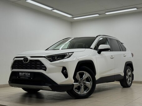 Toyota RAV4 V (XA50)