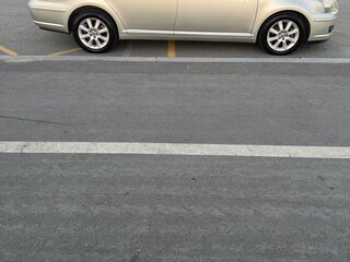 2007 Toyota Avensis II Рестайлинг, серебристый, 890000 рублей, вид 4