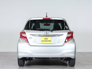 2016 Toyota Vitz III (XP130) Рестайлинг, серый, 989000 рублей, вид 5