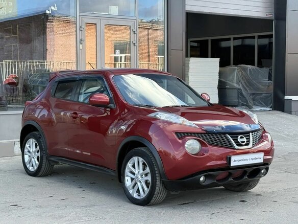 2011 Nissan Juke I, красный, 970000 рублей - вид 2