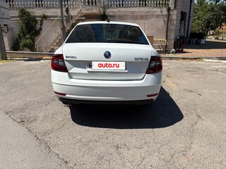 2018 Skoda Octavia III (A7) Рестайлинг, белый, 1990000 рублей, вид 4