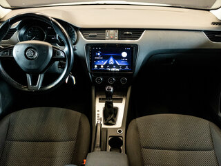 2015 Skoda Octavia III (A7), белый, 1365000 рублей, вид 5