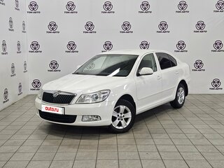 2013 Skoda Octavia II (A5) Рестайлинг, белый, 995000 рублей, вид 1