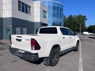 2020 Toyota Hilux VIII Рестайлинг 2, белый, 4100000 рублей, вид 4