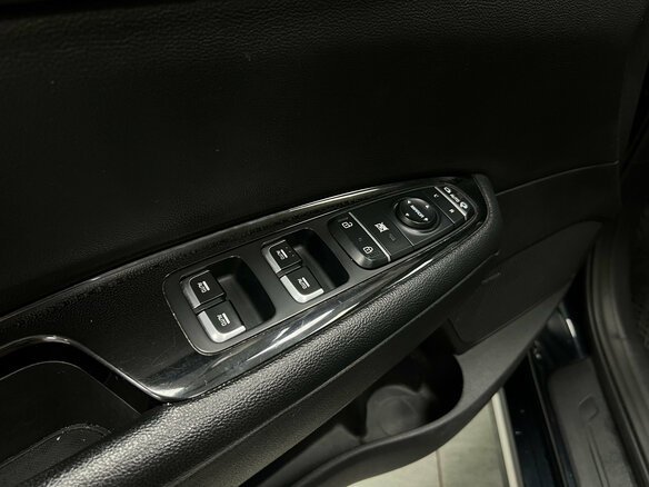 2019 Kia Optima IV Рестайлинг, синий, 1900000 рублей - вид 5